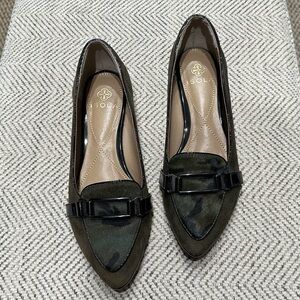 Isola Suede Green and Black Loafers, size 6.5
